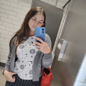 Meet your Posher, Ashley